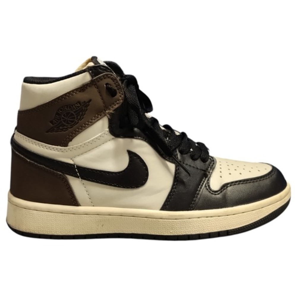Nike Air Jordan 1 Retro High‎ OG Dark Mocha Sneakers Womens 6.5 Multi 555088-010
